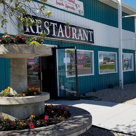 Wild Rose Country Inn Grande Prairie Exteriör bild