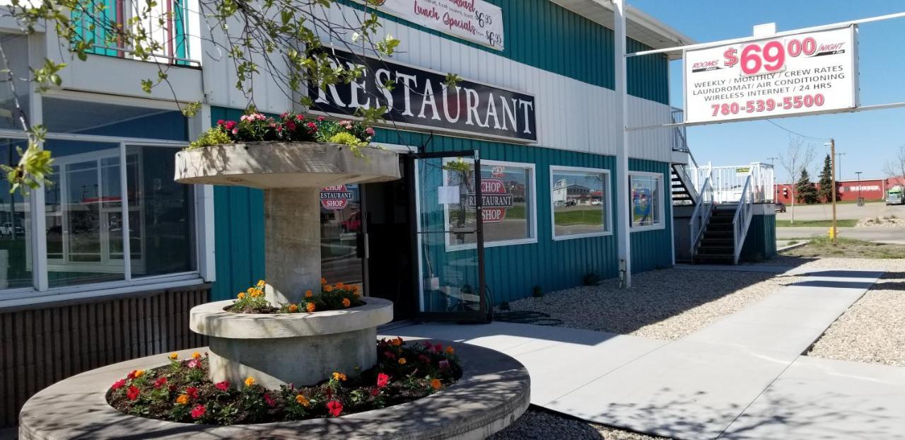 Wild Rose Country Inn Grande Prairie Exteriör bild